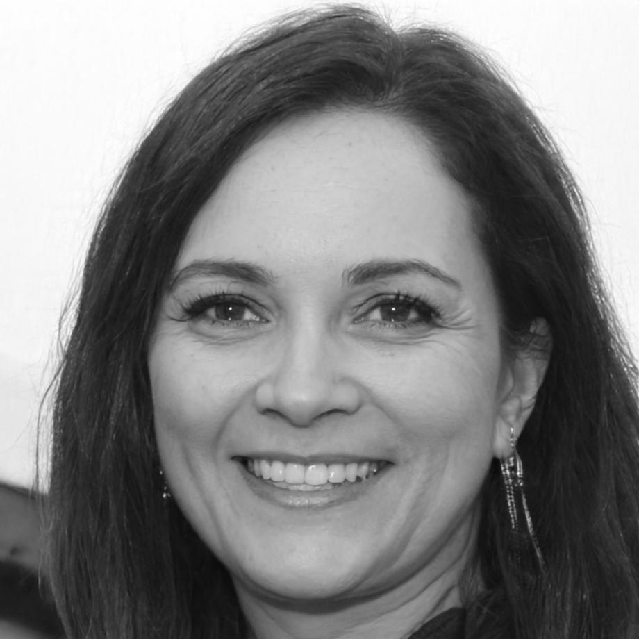 Elena, lead testing coordinator at StreamOnCoder