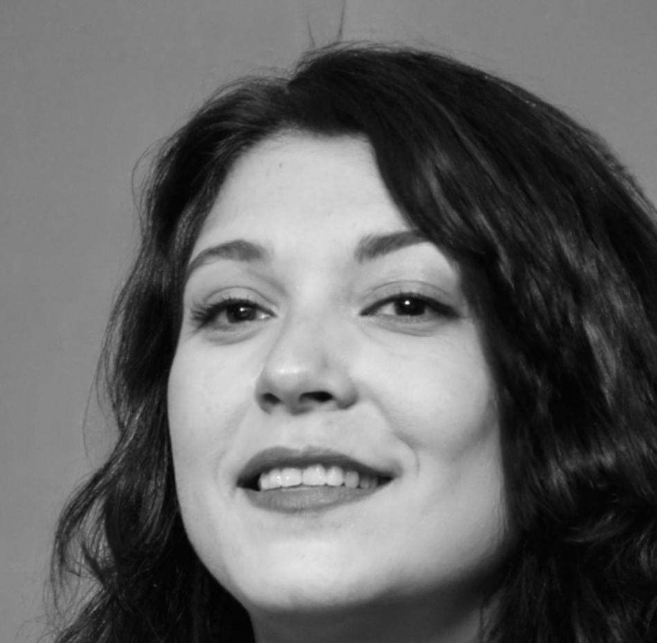 Annika Kowalski, Senior Test Analyst